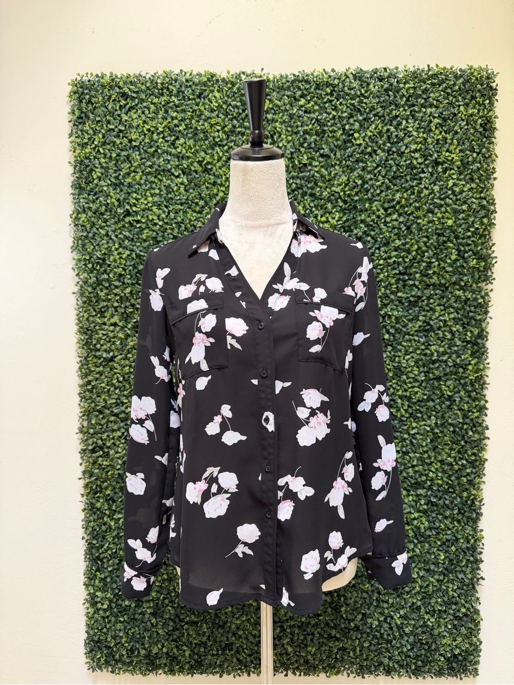 Juniors button up dress shirt